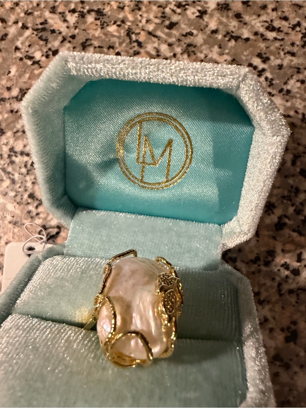 Gold-Trim Baroque Pearl Leaf Ring adjustable - Picture 9 of 9